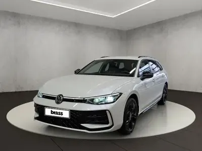 Gebraucht VW Passat R-line 150 PS (110 kW) 2026 Oryxweiß perlmutteffekt Kombi