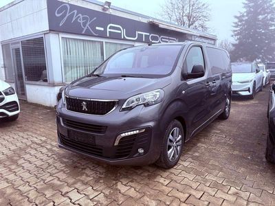 Grau Gebraucht 2022 Peugeot Traveller Active Van / Kleinbus | 28.990 € (Etwas zu teuer)