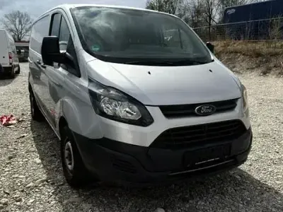 Gebraucht Ford Transit Custom 105 PS (77 kW) 2018 Polarsilber metallic Van