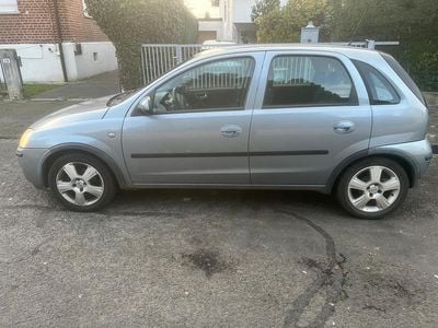 Gebraucht Opel Corsa 75 PS (55 kW) 2004 Silber Kleinwagen