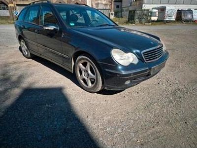 Mercedes C180