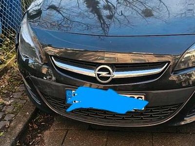 Gebraucht Opel Astra 101 PS (74 kW) 2014 Schwarz Kombi