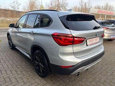Używany BMW X1 Sport Line 150 KM (110 kW) 2017 Srebrny SUV