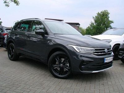 Grau Gebraucht 2023 VW Tiguan Sportline SUV | 35.980 € (Guter Preis)