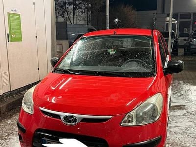 Gebraucht Hyundai i10 60 PS (44 kW) 2009 Rot Kleinwagen