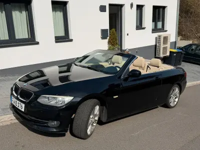 Gebraucht BMW 320 Cabriolet 170 PS (125 kW) 2012 Schwarz Cabrio
