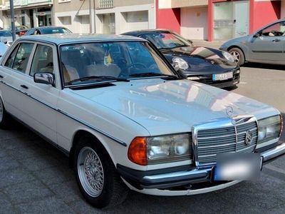 gebraucht Mercedes E230 W123klima und 5gang