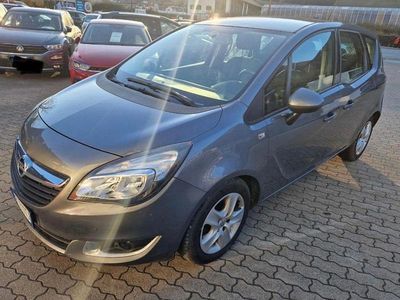 Grau Gebraucht 2016 Opel Meriva drive Van / Kleinbus | 7.700 € (Fairer Preis)