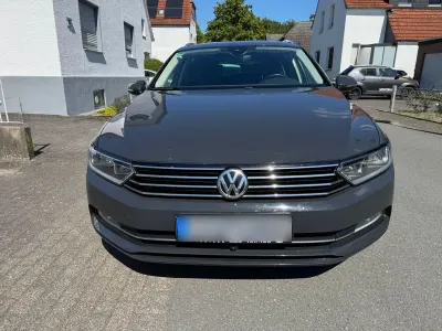 Gebraucht VW Passat Comfortline 120 PS (88 kW) 2019 Grau Kombi