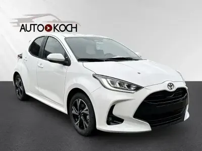 Neu Toyota Yaris Hybrid 2025 Weiss
