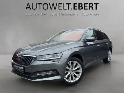 Gebraucht Skoda Superb Style 190 PS (139 kW) 2022 Graphitegrau Kombi