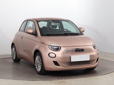 Gebraucht Fiat 500e 69 kW (95 PS) 2022 Violett