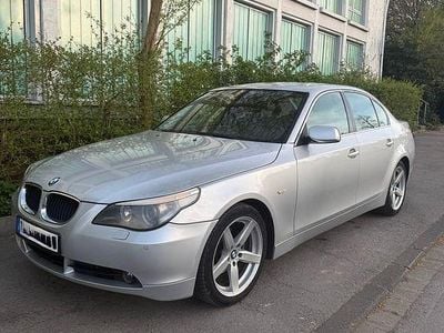Second-hand BMW 525 192 CP (141 kW) 2004 Gri Berlinǎ