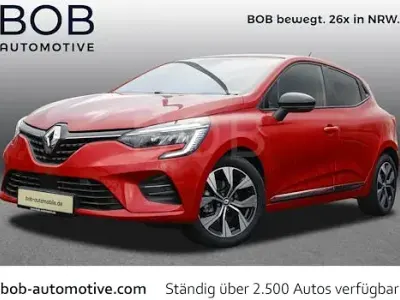 Gebraucht Renault Clio V Evolution 91 PS (66 kW) 2022 Rot Limousine