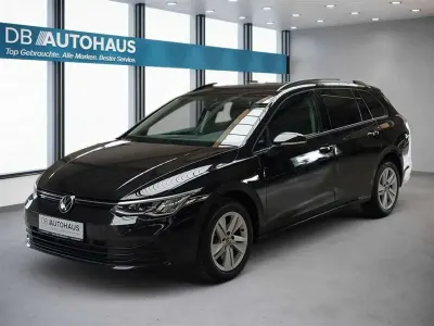 Gebraucht VW Golf VIII Life 116 PS (85 kW) 2024 Schwarz Kombi