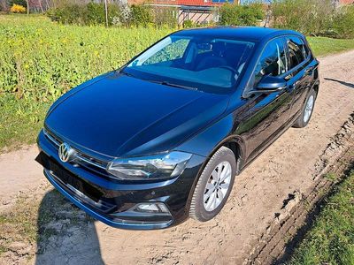 Gebraucht VW Polo 95 PS (69 kW) 2018 Schwarz Kleinwagen