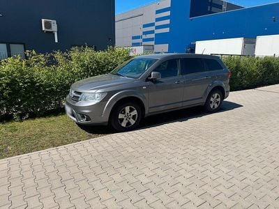 Second-hand Fiat Freemont 151 CP (111 kW) 2012 Gri SUV