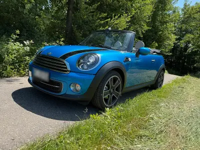 Gebraucht Mini Cooper Cabriolet 122 PS (89 kW) 2011 Blau Cabrio