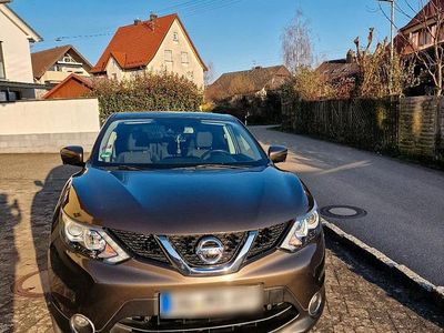 Gebraucht Nissan Qashqai 360º 116 PS (85 kW) 2015 Braun SUV