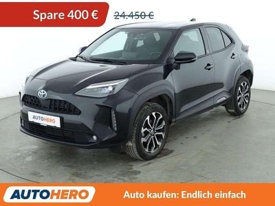 Night time black Gebraucht 2023 Toyota Yaris Cross Team SUV | 24.050 € (Guter Preis)