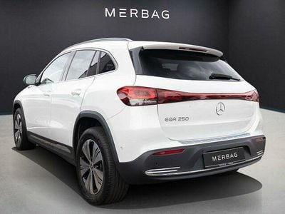 Mercedes EQA250