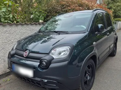Gebraucht Fiat Panda Cross Cross 69 PS (50 kW) 2025 Grün Kleinwagen