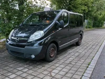 Gebraucht Opel Vivaro 115 PS (84 kW) 2007 Schwarz Van / Kleinbus