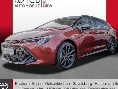 Nuova Toyota Corolla Sport 196 CV (144 kW) 2025 Arancione Station wagon