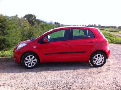 Gebraucht Toyota Yaris 87 PS (63 kW) 2008 Rot Kleinwagen