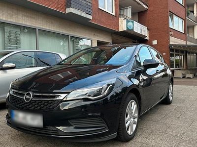 Gebraucht Opel Astra 110 PS (80 kW) 2015 Schwarz Limousine
