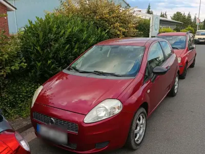 Gebraucht Fiat Grande Punto 65 PS (47 kW) 2009 Rot Kleinwagen
