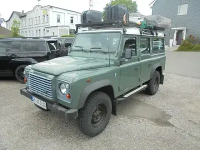 Gebraucht Land Rover Defender 122 PS (89 kW) 2013 Grün SUV