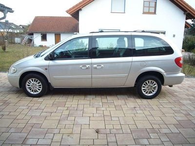 Gebraucht Chrysler Grand Voyager 150 PS (110 kW) 2005 Silber Van / Kleinbus