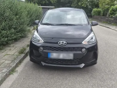 Gebraucht Hyundai i10 67 PS (49 kW) 2017 Schwarz Kleinwagen