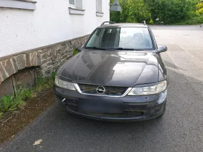 Gebraucht Opel Vectra 147 PS (108 kW) 2001 Schwarz Kombi