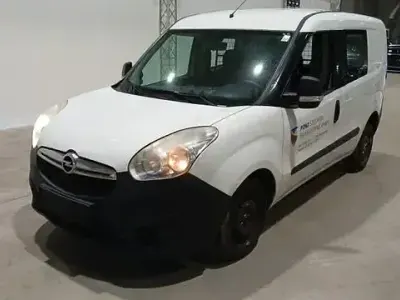 Begagnad Opel Combo 95 HK (69 kW) 2016 Vit Minibuss