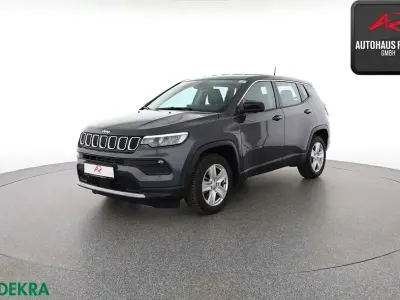 Occasion Jeep Compass Altitude 131 ch (96 kW) 2025 Gris SUV