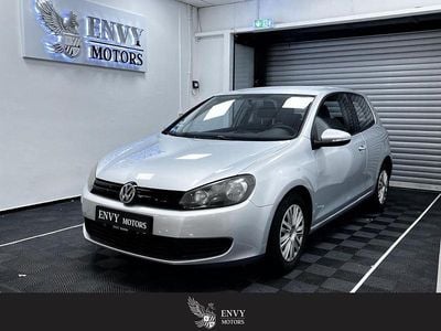 Usata VW Golf VI Trendline 80 CV (58 kW) 2010 Argento Utilitaria