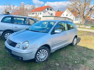 Gebraucht VW Polo 64 PS (47 kW) 2004 Silber Kleinwagen