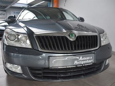 Grau Gebraucht 2009 Skoda Octavia LAURIN & KLEMENT Kombi | 5.980 € (Etwas zu teuer)