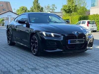 Gebraucht BMW M440 M Sport 340 PS (250 kW) 2024 Saphirschwarz Limousine