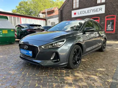 Gebraucht Hyundai i30 Trend 136 PS (100 kW) 2017 Grau Kombi