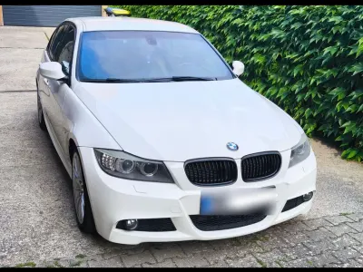 Gebraucht BMW 320 M Sport 184 PS (135 kW) 2012 Weiß Limousine