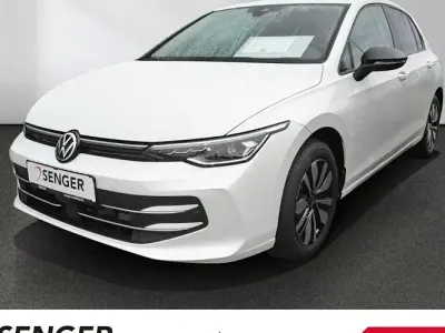 Gebraucht VW Golf VIII Goal 150 PS (110 kW) 2025 Weiß Limousine