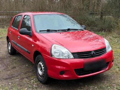 Gebraucht Renault Clio II Campus 60 PS (44 kW) 2009 Rot Limousine