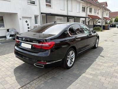 BMW 730