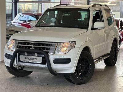 Gebraucht Mitsubishi Pajero Edition 190 PS (139 kW) 2018 Andenweiß SUV
