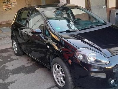 Schwarz Gebraucht 2011 Fiat Grande Punto Kleinwagen | 3.000 € (Fairer Preis)