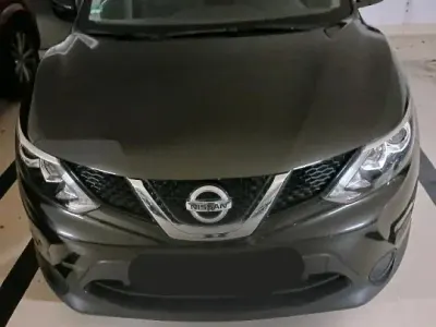 Gebraucht Nissan Qashqai 116 PS (85 kW) 2016 Schwarz SUV