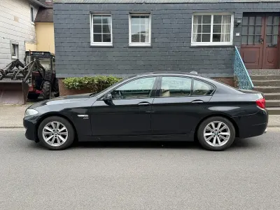 Używany BMW 530 258 KM (189 kW) 2011 Czarny Sedan/Limuzyna